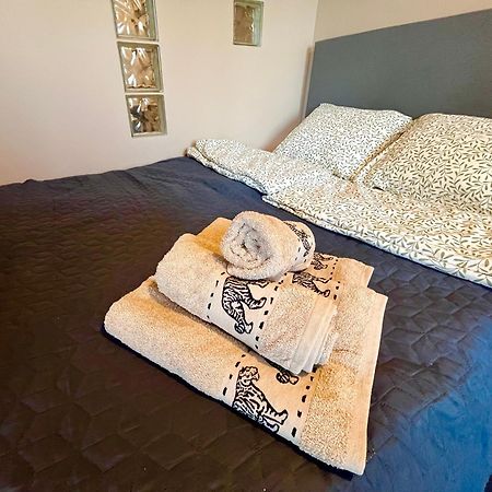 Apartament Roentgena 16 Przy Centrum Onkologii I Klinice Novum Варшава Екстер'єр фото