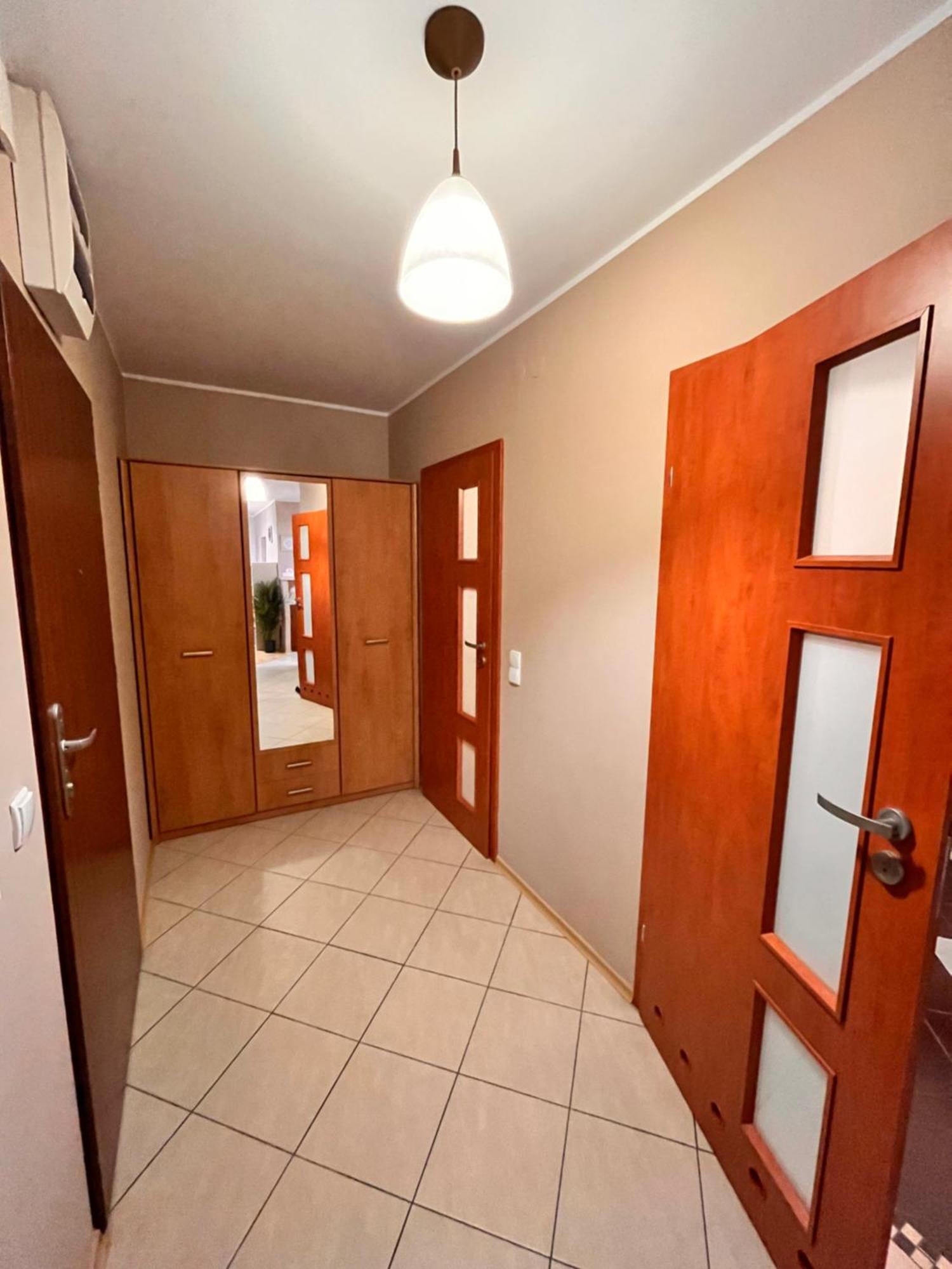 Apartament Roentgena 16 Przy Centrum Onkologii I Klinice Novum Варшава Екстер'єр фото